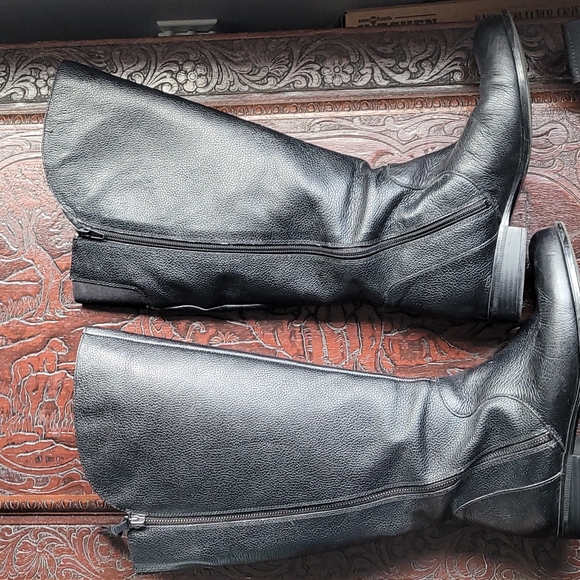 naturalizer booties wide width